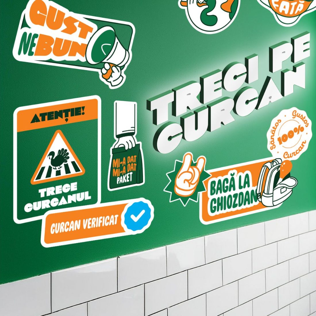 Peneș Food branding on delivery packaging.